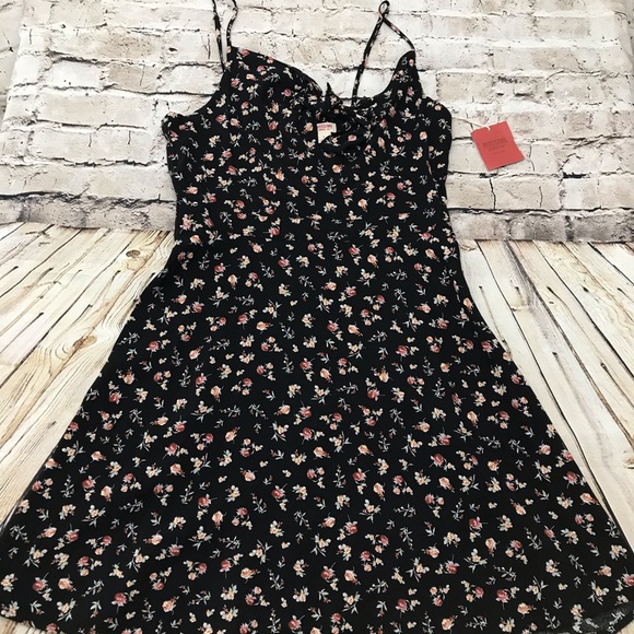 Mossimo Supply Co. Dresses & Skirts - NWT Mossimo Supply Co. Black Flower Print Dress - Size L